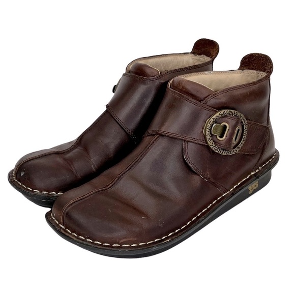 Alegria Caiti Gravy Pull Up Brown Leather Ankle Boots